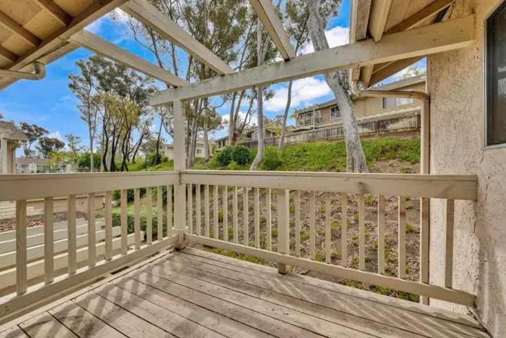 230 Diamond Way, Vista, California 92083