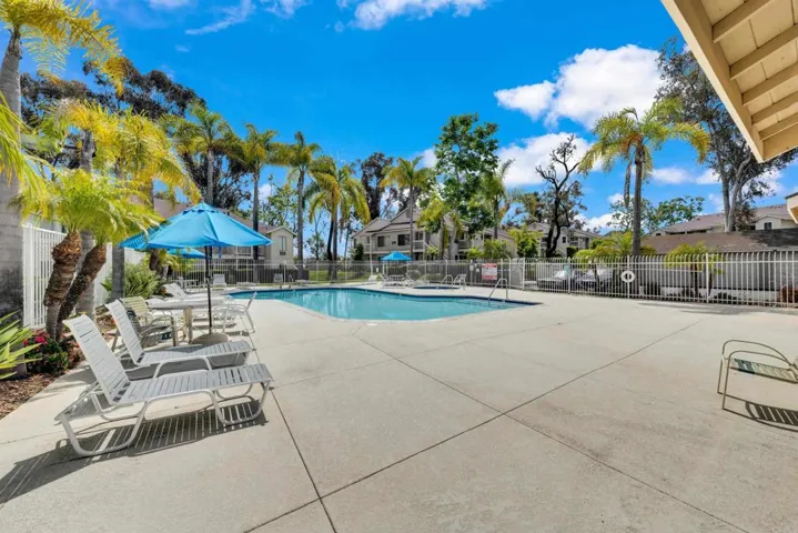 230 Diamond Way, Vista, California 92083