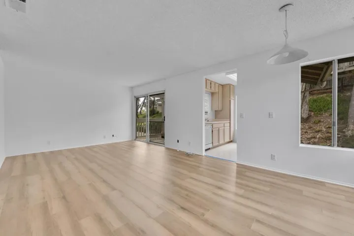 230 Diamond Way, Vista, California 92083