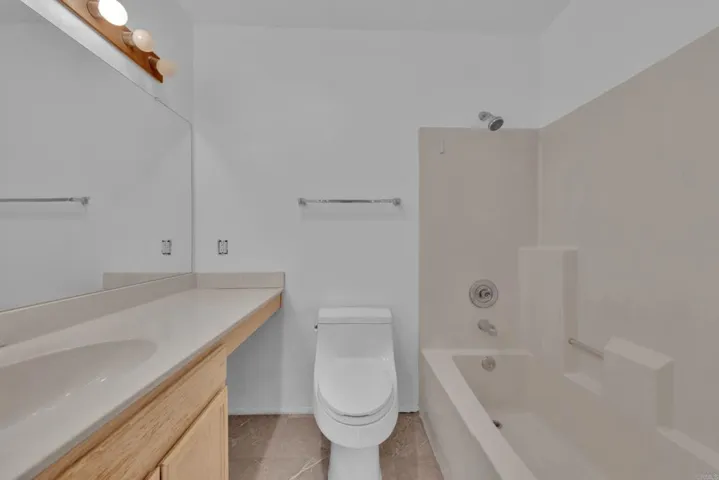 230 Diamond Way, Vista, California 92083