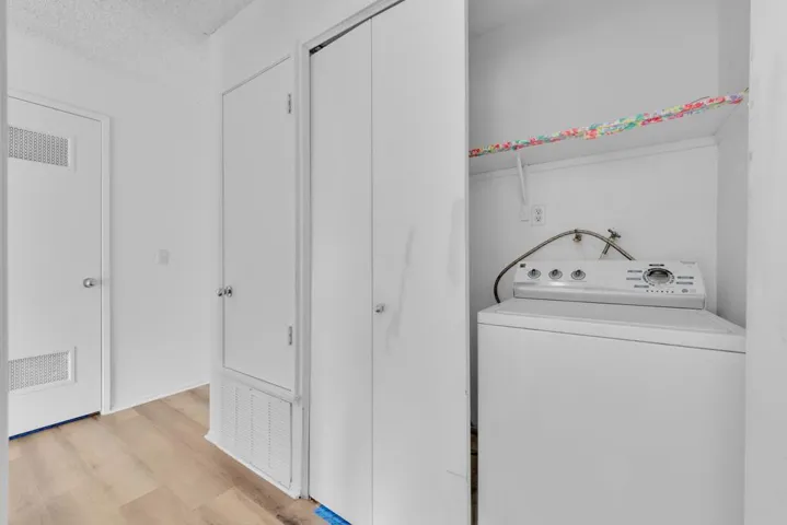 230 Diamond Way, Vista, California 92083