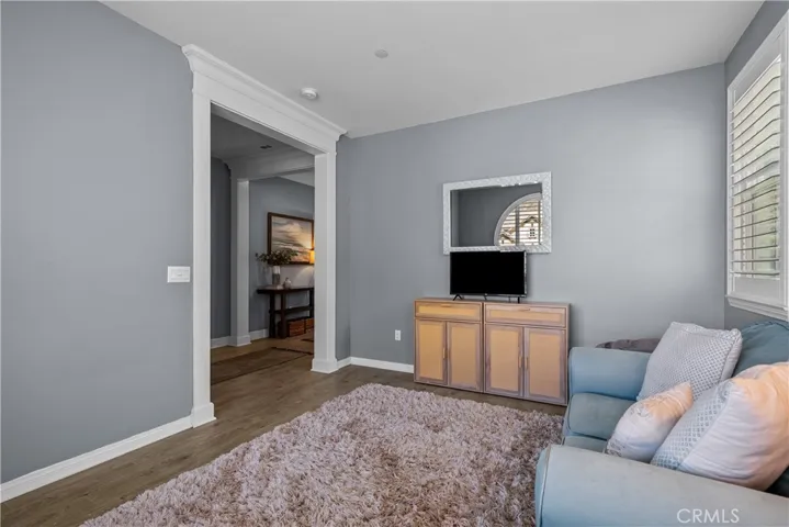 28200 Nield Court, Saugus, California 91350