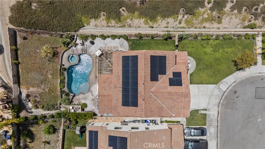 28200 Nield Court, Saugus, California 91350