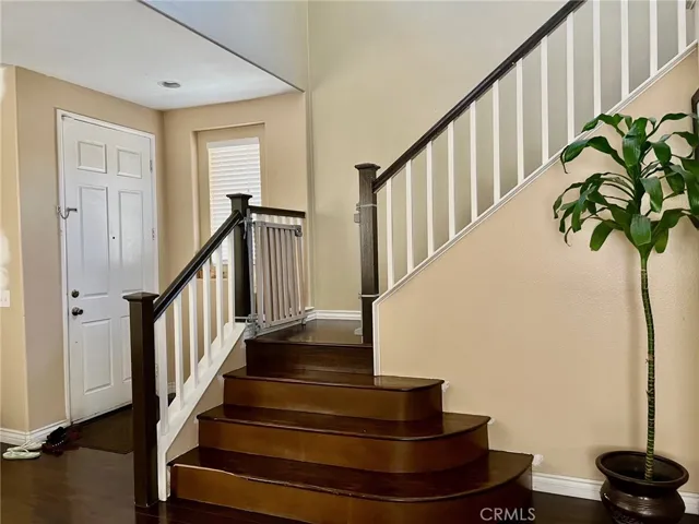 142 Jessica Lane, Corona, California 92882