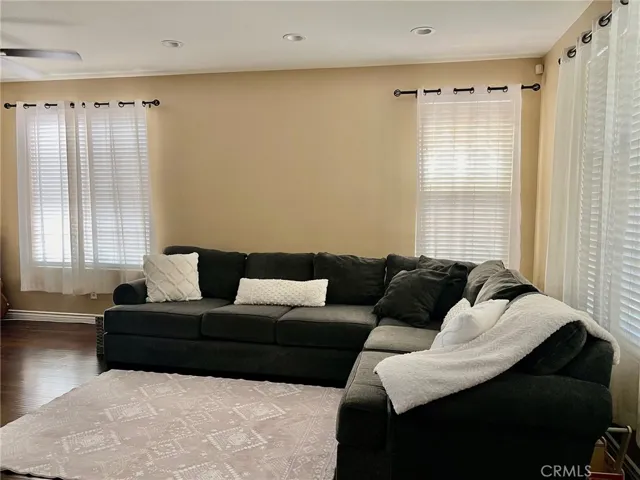 142 Jessica Lane, Corona, California 92882