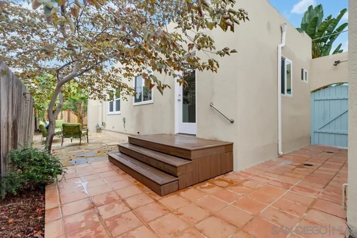 1105 E. 6th Street, National City, California 91950