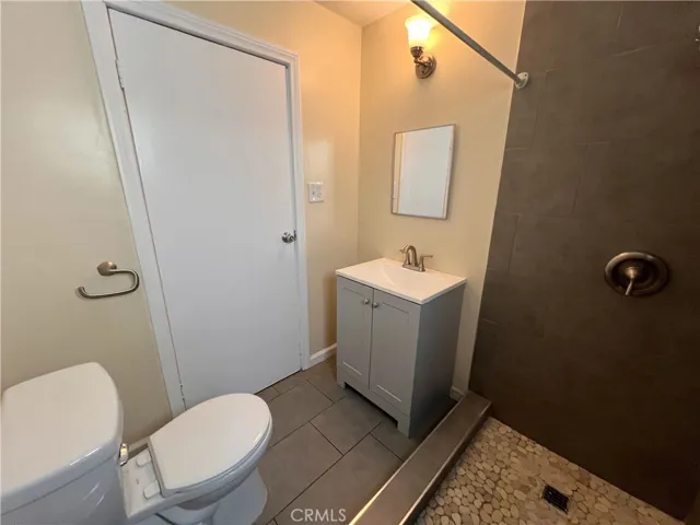 12924 Prairie Avenue C, Hawthorne, California 90250