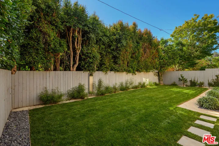 10519 Oaklawn Road, Los Angeles, California 90064
