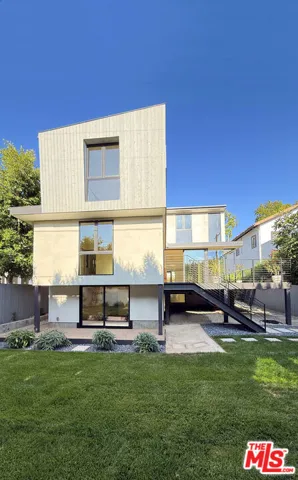 10519 Oaklawn Road, Los Angeles, California 90064