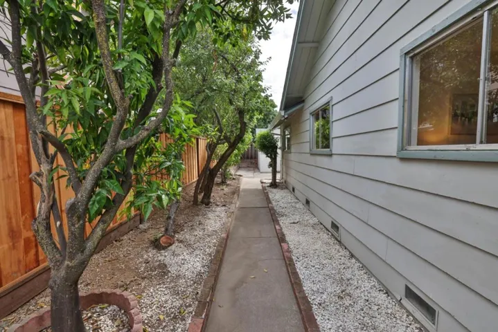 5963 Vera Cruz Drive, San Jose, California 95120