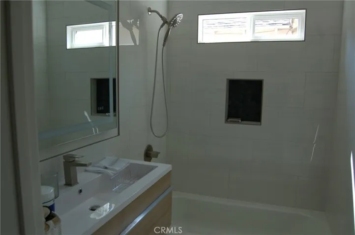 BATH ROOM