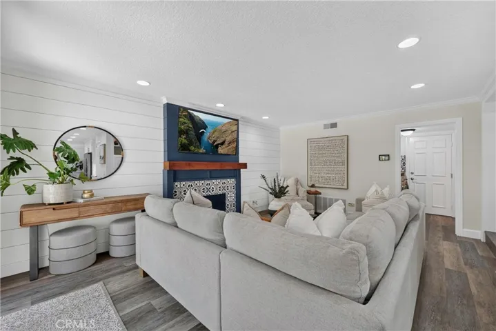 Spacious family room