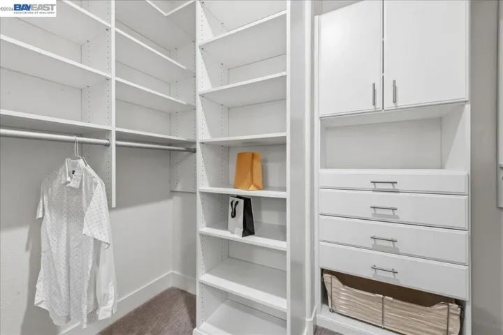 Walk-in Closet