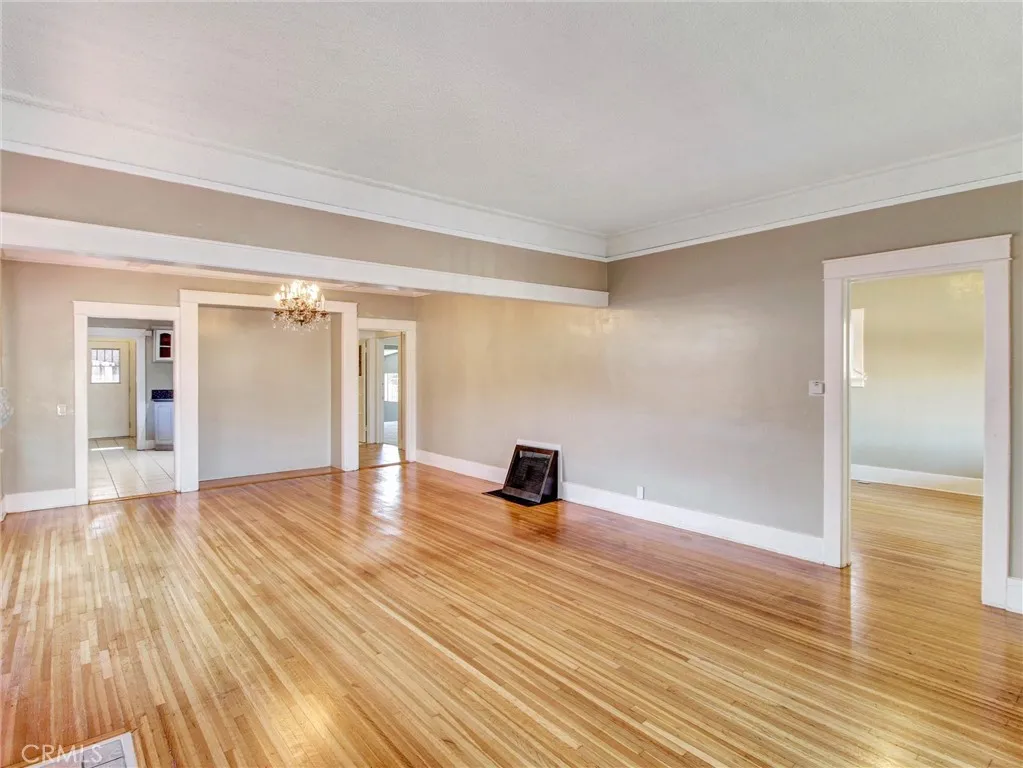 3021 5th, Los Angeles, California 90018 — photo 5