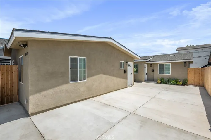 10972 Mckinley 1/2, Los Angeles, California 90059