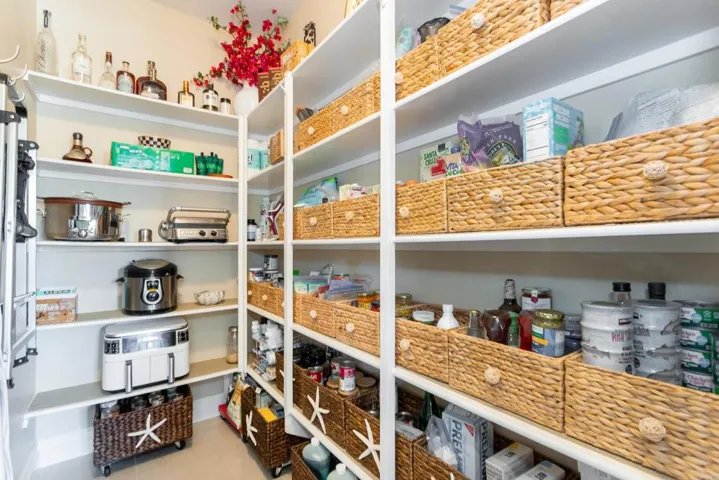 3542 Glen Avenue, Carlsbad, California 92010