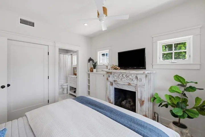 339 Palm, Coronado, California 92118