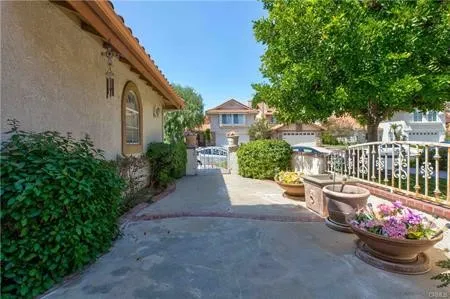 12022 Falcon Crest Way, Porter Ranch, California 91326