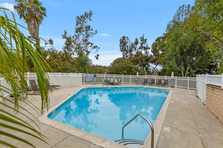 23821 Hillhurst 4, Laguna Niguel, California 92677