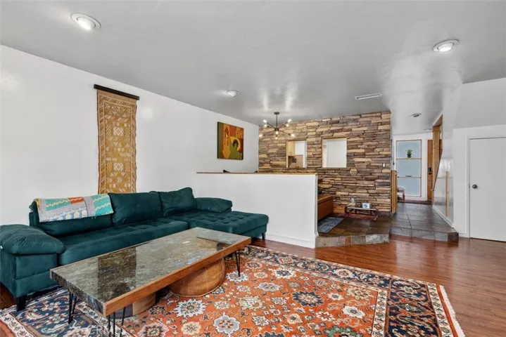 23821 Hillhurst 4, Laguna Niguel, California 92677