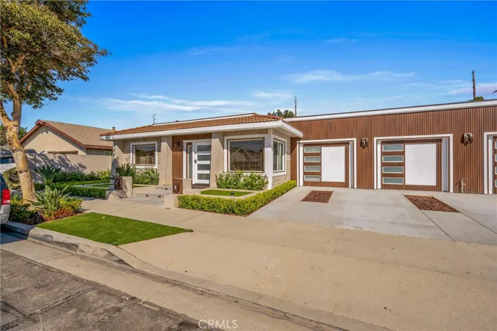 483 S Pine, Orange, California 92866