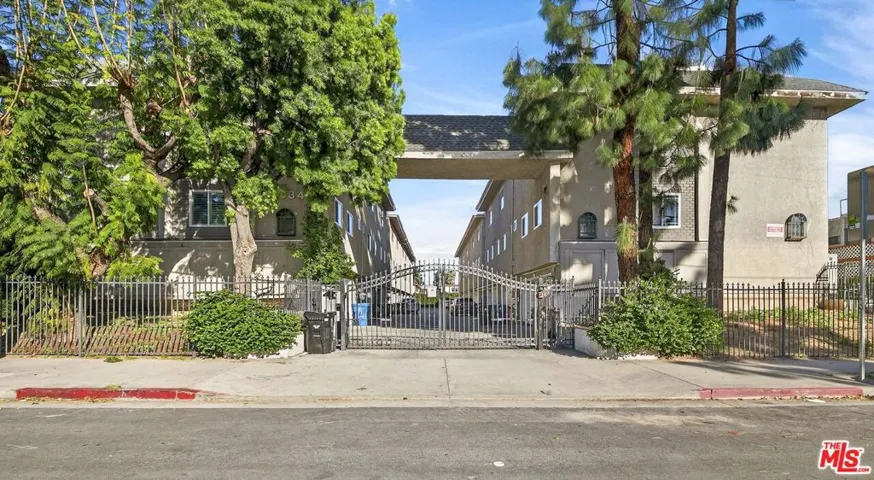9034 Willis Avenue 14, Los Angeles, California 91402