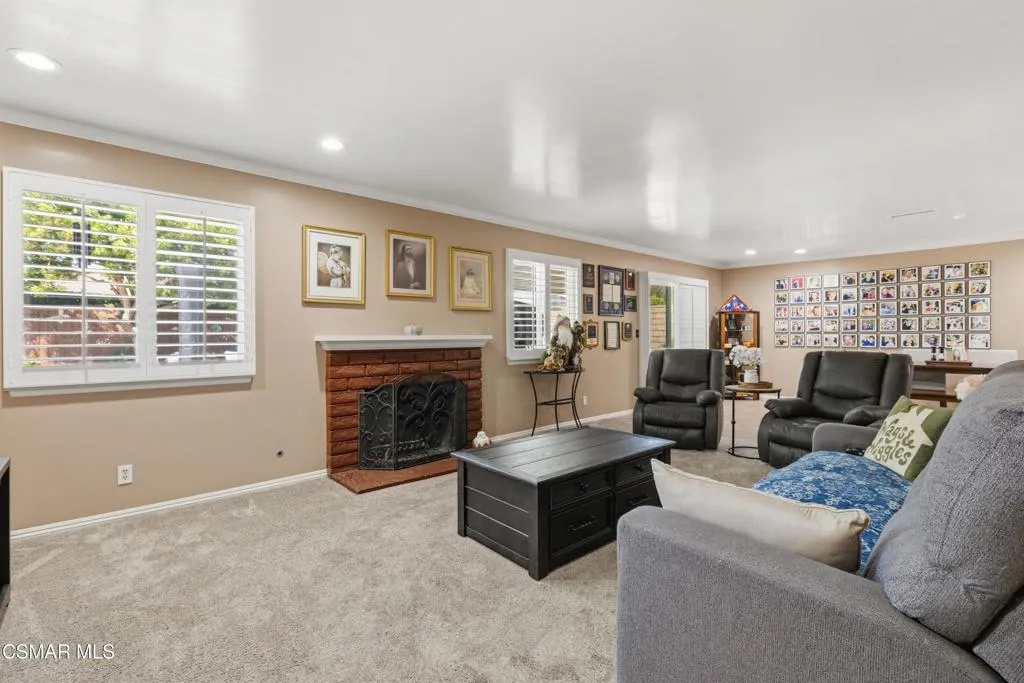 321 Pajaro Avenue, Ventura, California 93004 — photo 5
