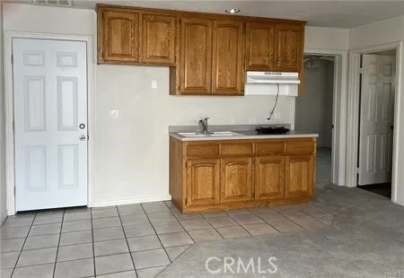 6818 Kittyhawk Avenue, Hesperia, California 92345