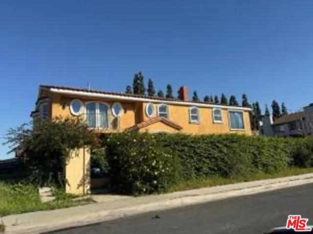 802 E Penrod Drive, Carson, California 90746