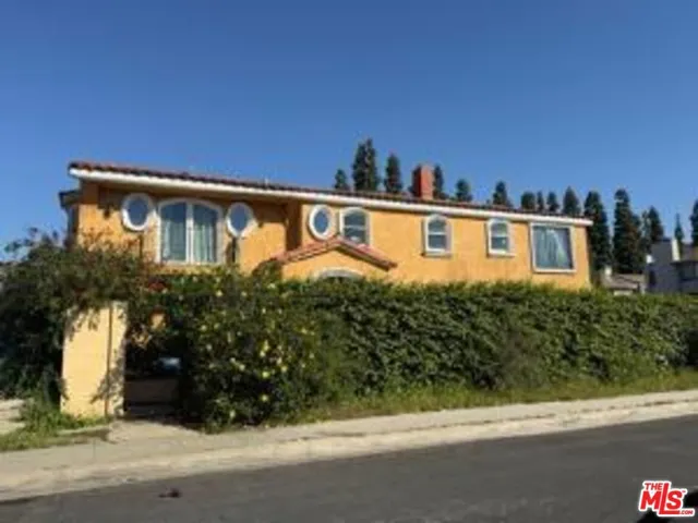 802 E Penrod Drive, Carson, California 90746