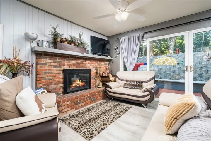 682 Buckingham, Lake Arrowhead, California 92352