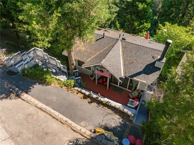 682 Buckingham, Lake Arrowhead, California 92352
