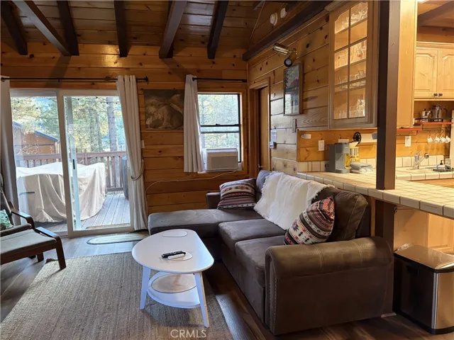 42871 Monterey, Big Bear Lake, California 92315
