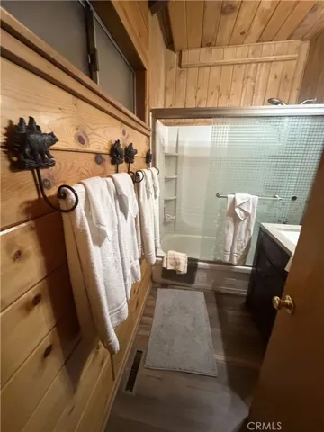 42871 Monterey, Big Bear Lake, California 92315