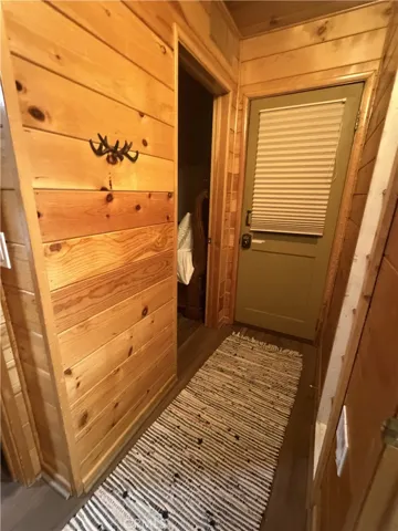 42871 Monterey, Big Bear Lake, California 92315