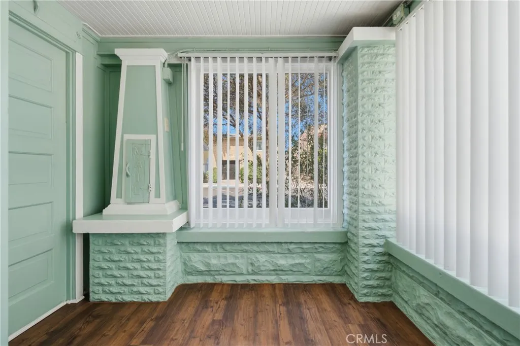 Bonus Room /Den /Sunroom / Office