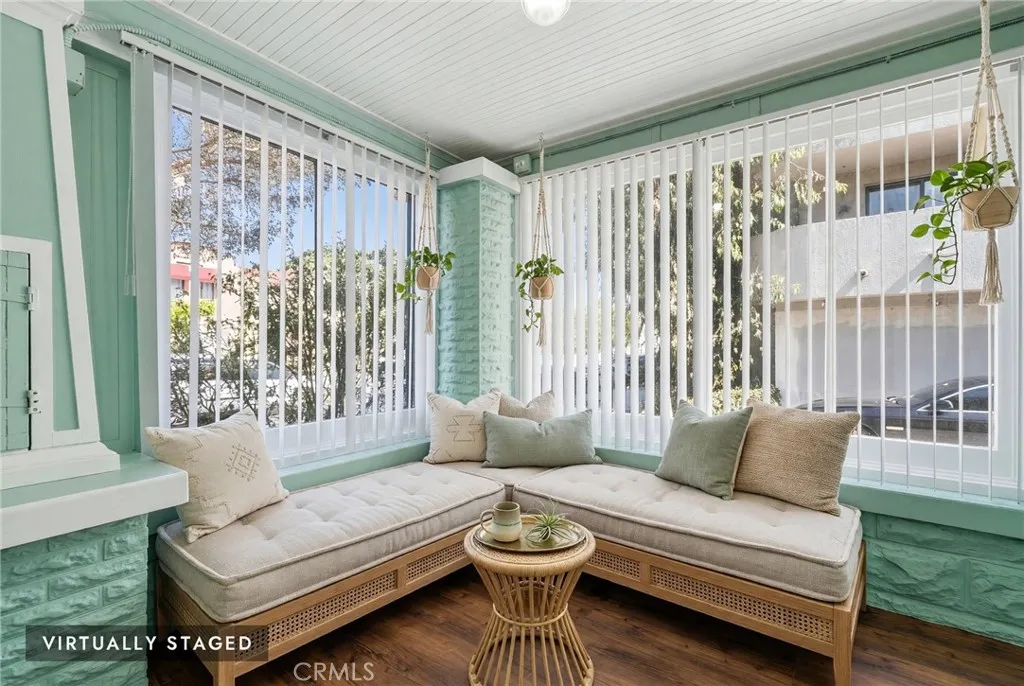 Bonus Room /Den /Sunroom / Office