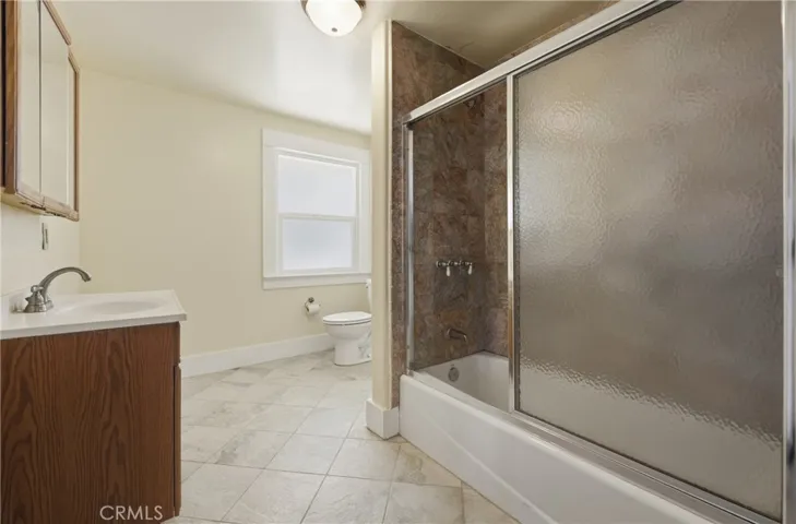 Upstairs Bathroom
