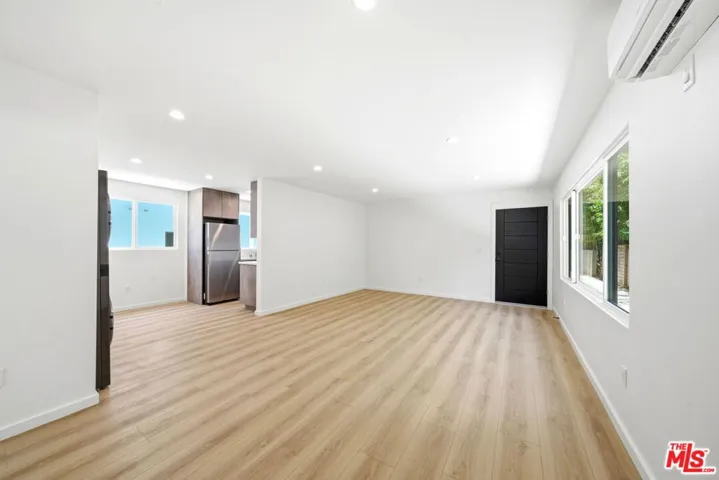 333 6th Avenue B, Venice, California 90291