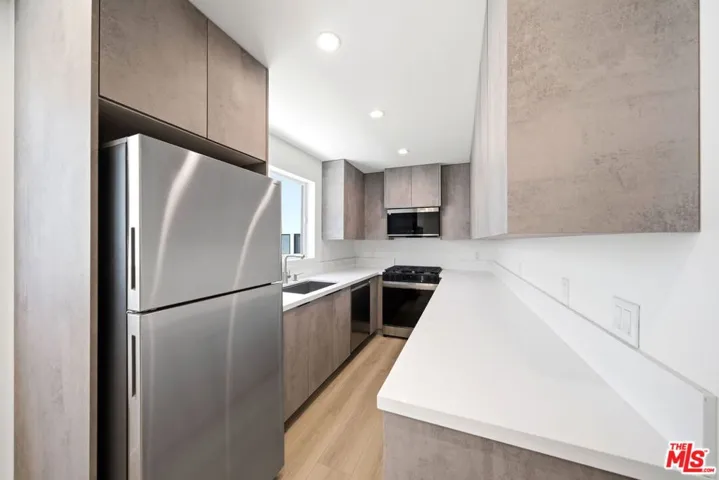 333 6th Avenue B, Venice, California 90291