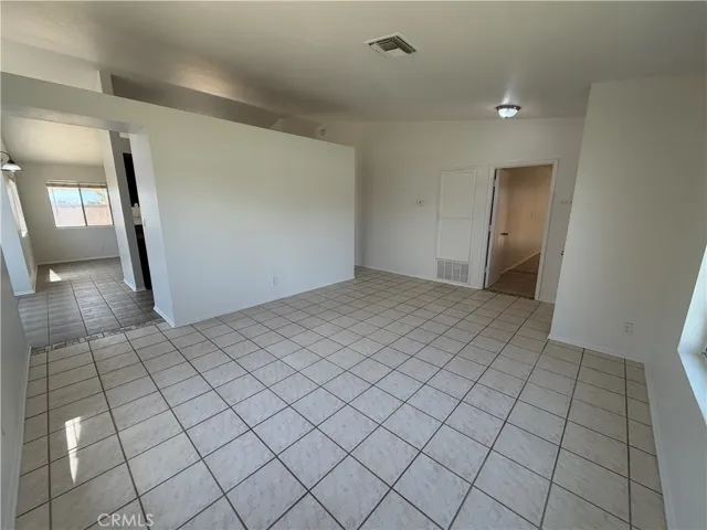 23521 Via Chantilly, Valencia, California 91355