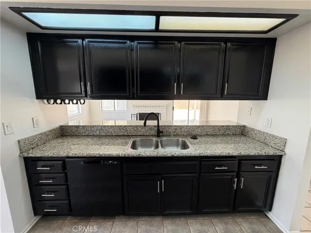 23521 Via Chantilly, Valencia, California 91355