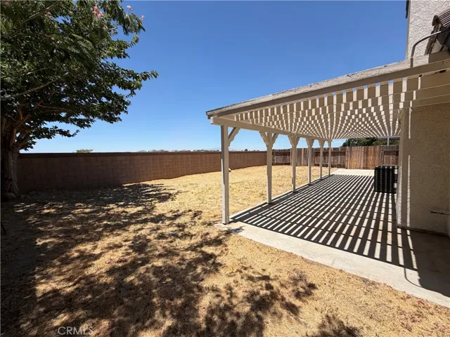 23521 Via Chantilly, Valencia, California 91355