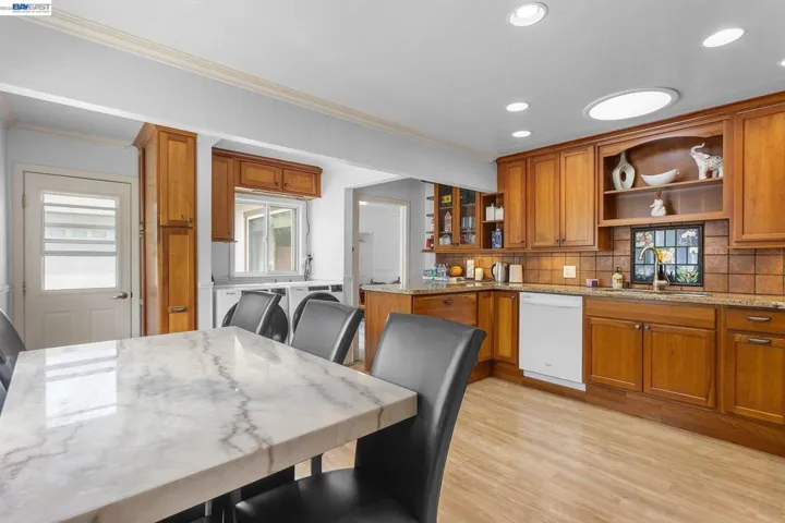 3270 Keith Ave, Castro Valley, California 94546