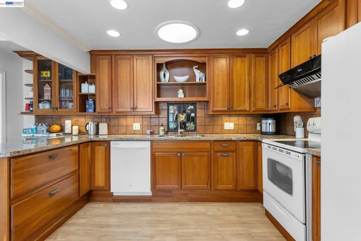 3270 Keith Ave, Castro Valley, California 94546
