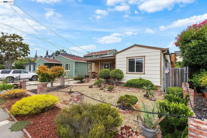 3270 Keith Ave, Castro Valley, California 94546
