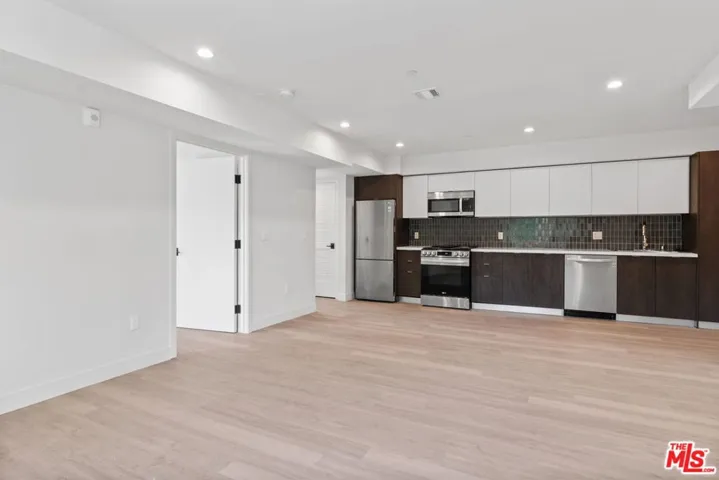 Kitchen Pic#1