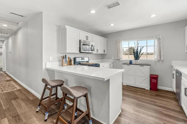 6729 Broadway, San Diego, California 92114