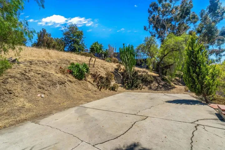6729 Broadway, San Diego, California 92114