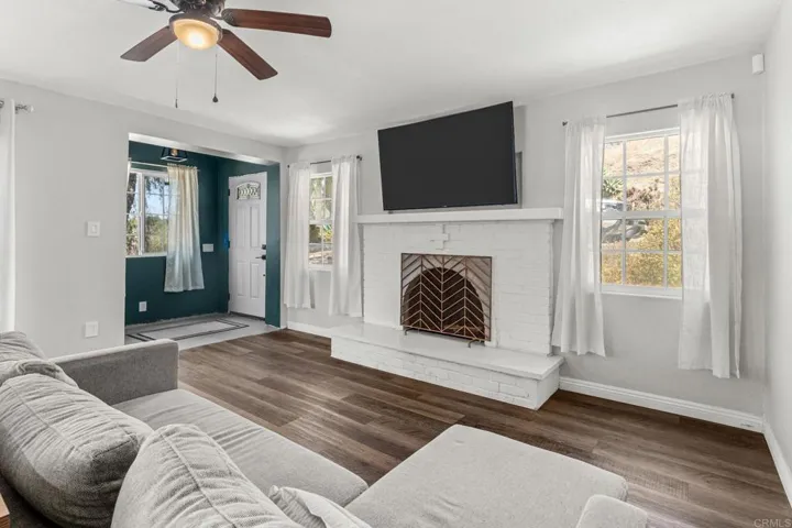 6729 Broadway, San Diego, California 92114